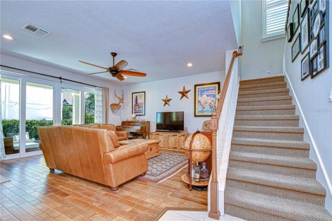 House in Fish Hawk, Florida 5 bedrooms, 318.75 sq.m. № 2104909 - photo 10