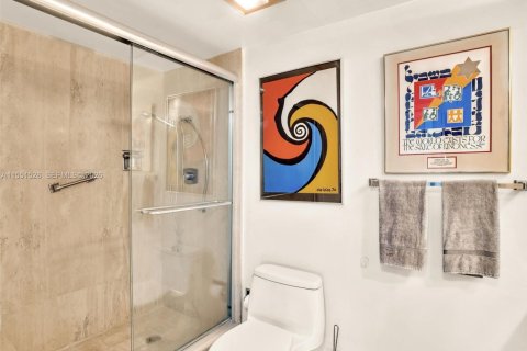 Condo in Hollywood, Florida, 2 bedrooms № 2090233 - photo 30