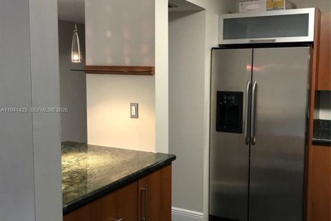 Copropriété à vendre à Miami, Floride: 2 chambres, 93.83 m2 № 1999034 - photo 2