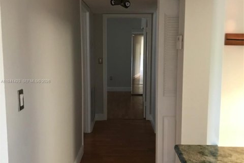 Copropriété à vendre à Miami, Floride: 2 chambres, 93.83 m2 № 1999034 - photo 6