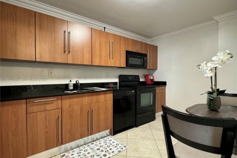 Copropriété à louer à Hollywood, Floride: 1 chambre, 75.81 m2 № 2041824 - photo 15