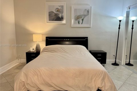 Copropriété à louer à Hollywood, Floride: 1 chambre, 75.81 m2 № 2041824 - photo 19