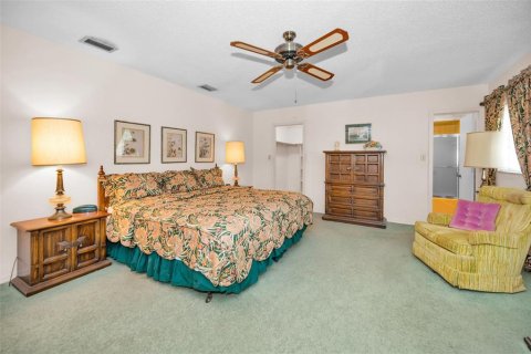 House in Tampa, Florida 4 bedrooms, 214.98 sq.m. № 1681694 - photo 25