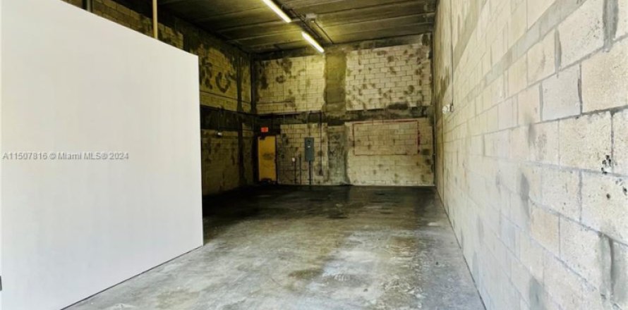 Propiedad comercial en Miami, Florida № 1103629
