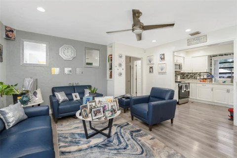 Villa ou maison à vendre à Saint Petersburg, Floride: 2 chambres, 99.13 m2 № 2405597 - photo 21