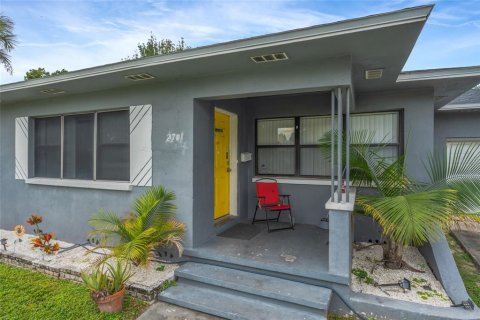 Villa ou maison à vendre à Saint Petersburg, Floride: 2 chambres, 99.13 m2 № 2405597 - photo 16