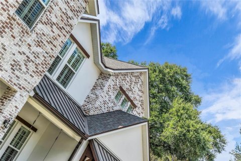 Villa ou maison à vendre à Orlando, Floride: 4 chambres, 287.81 m2 № 2427672 - photo 3
