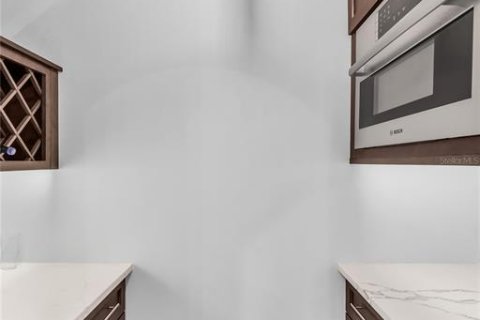 Villa ou maison à vendre à Orlando, Floride: 4 chambres, 287.81 m2 № 2427672 - photo 16