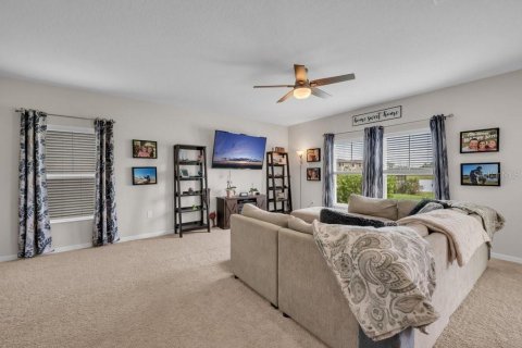 House in Fish Hawk, Florida 5 bedrooms, 235.69 sq.m. № 1750015 - photo 6