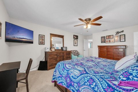 House in Fish Hawk, Florida 5 bedrooms, 235.69 sq.m. № 1750015 - photo 20