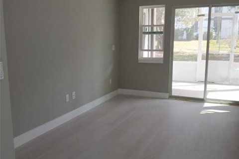 Condo in Gainesville, Florida, 2 bedrooms  № 1791355 - photo 16