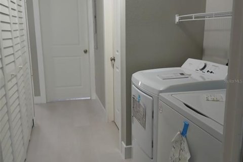 Condo in Gainesville, Florida, 2 bedrooms  № 1791355 - photo 8