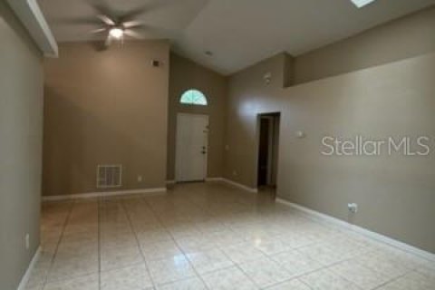 Villa ou maison à louer à Davenport, Floride: 3 chambres, 140.38 m2 № 2405149 - photo 2