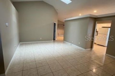Villa ou maison à louer à Davenport, Floride: 3 chambres, 140.38 m2 № 2405149 - photo 3