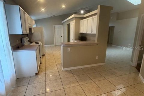 Villa ou maison à louer à Davenport, Floride: 3 chambres, 140.38 m2 № 2405149 - photo 10