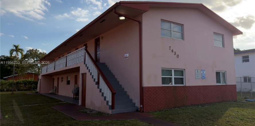 Condo in North Lauderdale, Florida, 3 bedrooms  № 2025074