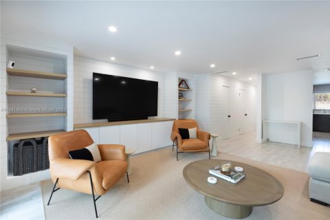 Townhouse in Miami, Florida 2 bedrooms, 119.1 sq.m. № 1839446 - photo 8