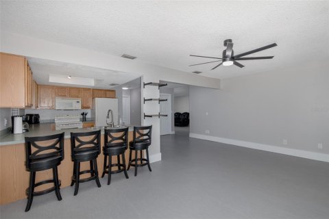 House in Spring Hill, Florida 3 bedrooms, 177.54 sq.m. № 1797464 - photo 8