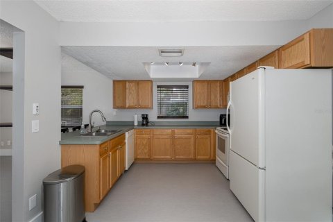 House in Spring Hill, Florida 3 bedrooms, 177.54 sq.m. № 1797464 - photo 11
