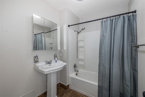 House in Spring Hill, Florida 3 bedrooms, 177.54 sq.m. № 1797464 - photo 24