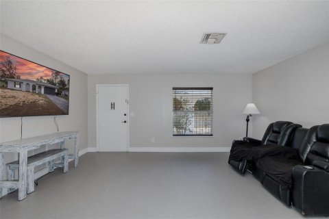 House in Spring Hill, Florida 3 bedrooms, 177.54 sq.m. № 1797464 - photo 3