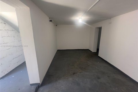 Casa en alquiler en Miami, Florida, 2 dormitorios, 78.04 m2 № 1957825 - foto 2