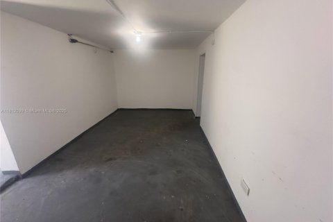 Casa en alquiler en Miami, Florida, 2 dormitorios, 78.04 m2 № 1957825 - foto 3