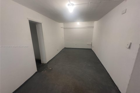 Casa en alquiler en Miami, Florida, 2 dormitorios, 78.04 m2 № 1957825 - foto 4