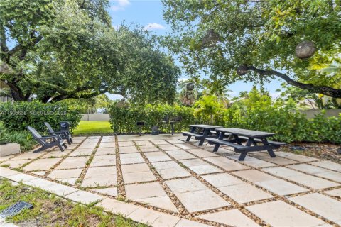 Condominio en alquiler en Miami, Florida, 2 dormitorios, 119.57 m2 № 2027214 - foto 27