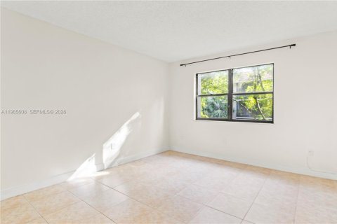 Condominio en alquiler en Miami, Florida, 2 dormitorios, 119.57 m2 № 2027214 - foto 20