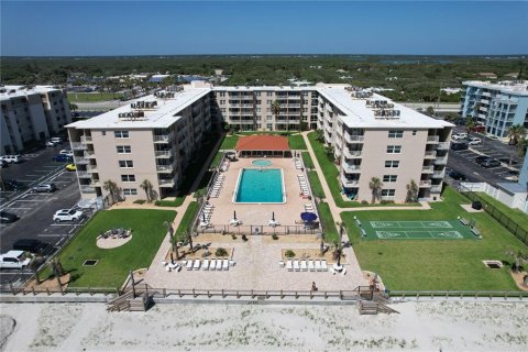 Condo in New Smyrna Beach, Florida, 2 bedrooms  № 2216045 - photo 20