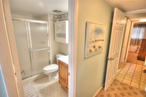 Condo in New Smyrna Beach, Florida, 2 bedrooms  № 2216045 - photo 14