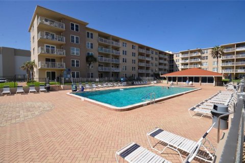 Condo in New Smyrna Beach, Florida, 2 bedrooms  № 2216045 - photo 25