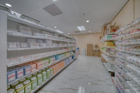 Immobilier commercial à vendre à Cutler Bay, Floride № 1958934 - photo 7