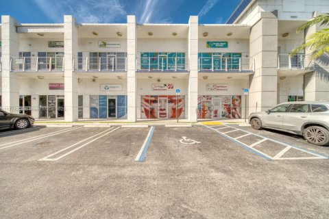 Immobilier commercial à vendre à Cutler Bay, Floride № 1958934 - photo 25