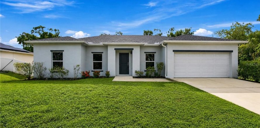 Casa en Port Charlotte, Florida 4 dormitorios, 152.08 m2 № 2230530