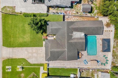 Снять в аренду виллу или дом в Сент-Питерсберг, Флорида 4 спальни, 205.78м2, № 1903391 - фото 2