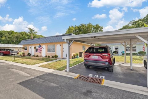 Condo in New Port Richey, Florida, 1 bedroom  № 2166968 - photo 30