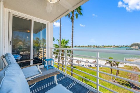 Condominio en venta en Saint Petersburg, Florida, 2 dormitorios, 106.84 m2 № 1719728 - foto 25