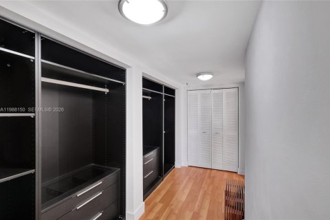 Condominio en alquiler en Miami Beach, Florida, 1 dormitorio, 101.54 m2 № 2051297 - foto 27
