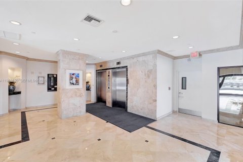 Condominio en alquiler en Miami Beach, Florida, 1 dormitorio, 101.54 m2 № 2051297 - foto 11