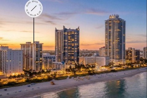 Condo in Miami Beach, Florida, 2 bedrooms № 2177569 - photo 2