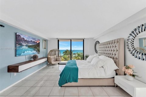 Condo in Miami Beach, Florida, 2 bedrooms № 2177569 - photo 7
