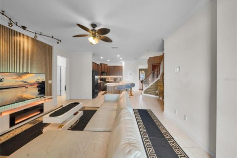 Villa ou maison à vendre à Kissimmee, Floride: 5 chambres, 259.94 m2 № 2238485 - photo 16