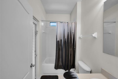 Villa ou maison à vendre à Kissimmee, Floride: 5 chambres, 259.94 m2 № 2238485 - photo 24