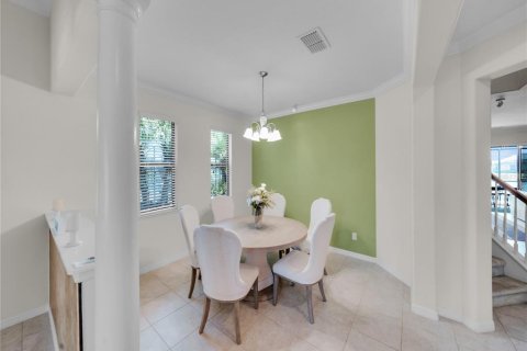 Villa ou maison à vendre à Kissimmee, Floride: 5 chambres, 259.94 m2 № 2238485 - photo 8