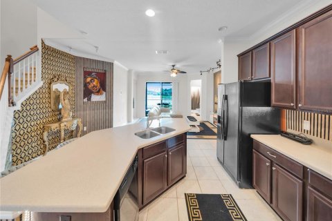 Villa ou maison à vendre à Kissimmee, Floride: 5 chambres, 259.94 m2 № 2238485 - photo 13