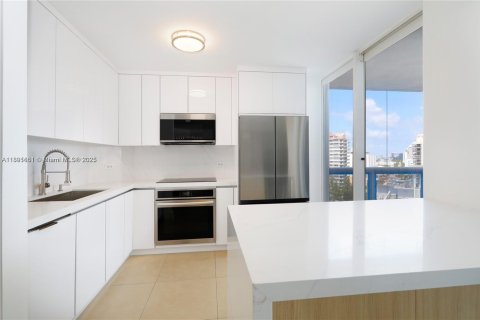 Copropriété à vendre à Miami Beach, Floride: 2 chambres, 116.13 m2 № 2015241 - photo 2