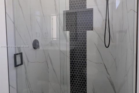 Casa en alquiler en Lehigh Acres, Florida, 4 dormitorios, 155.24 m2 № 1973202 - foto 30