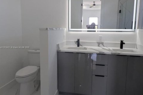 Casa en alquiler en Lehigh Acres, Florida, 4 dormitorios, 155.24 m2 № 1973202 - foto 22